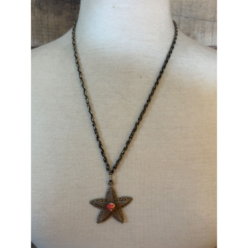 Vintage Silver Tone Filigree Star Pendant Necklace Red Marbled Cabochon